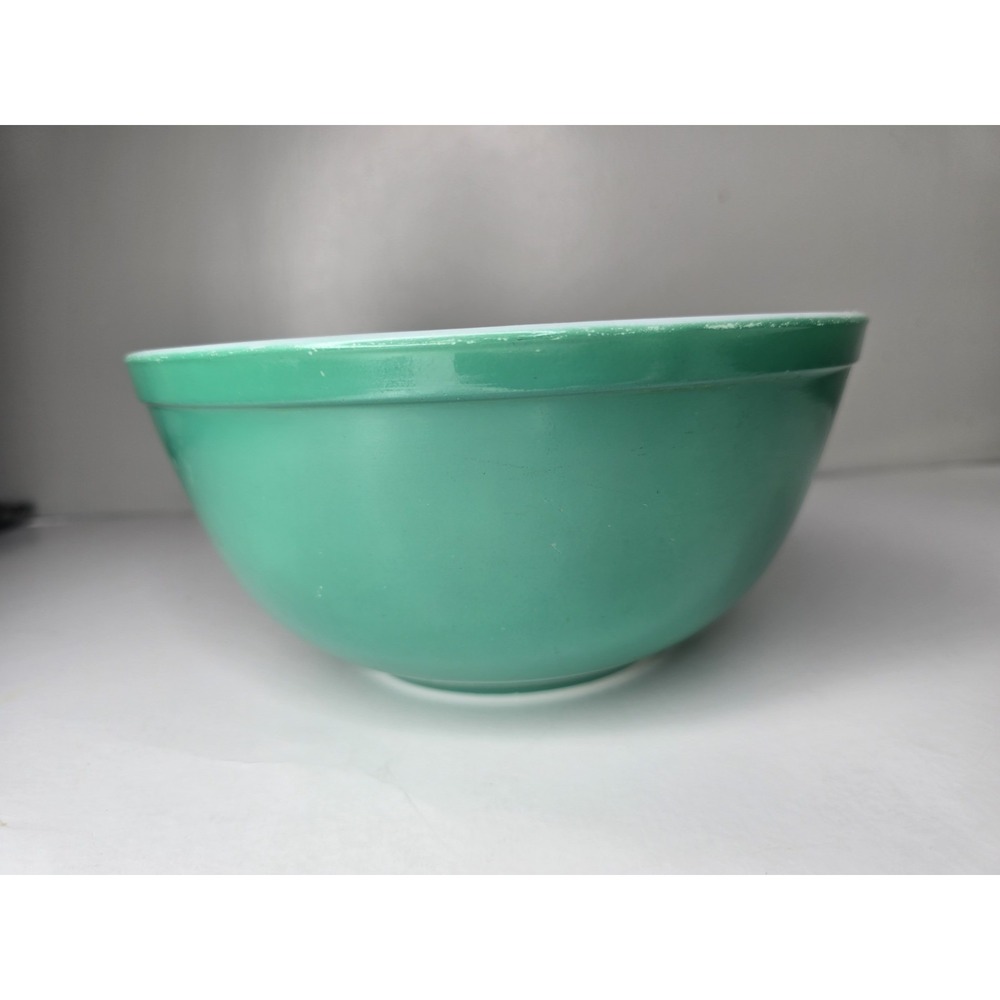 Vintage Pyrex 403 Primary Colors Green Nesting/Mixing Bowl 2.5 Quart 8.75" Round - Picture 1 of 9